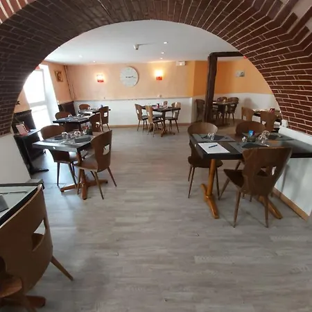 La Chaumiere 3* 塞讷