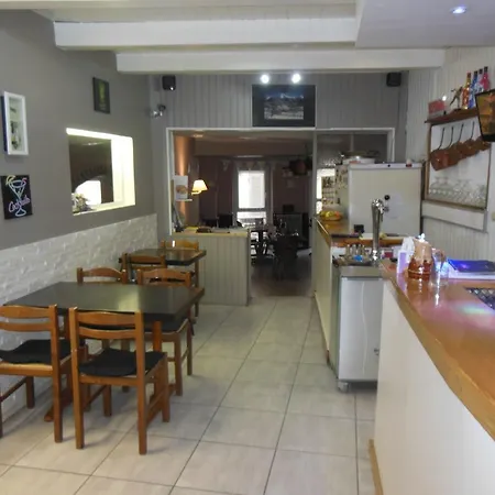 La Chaumiere 3* 塞讷